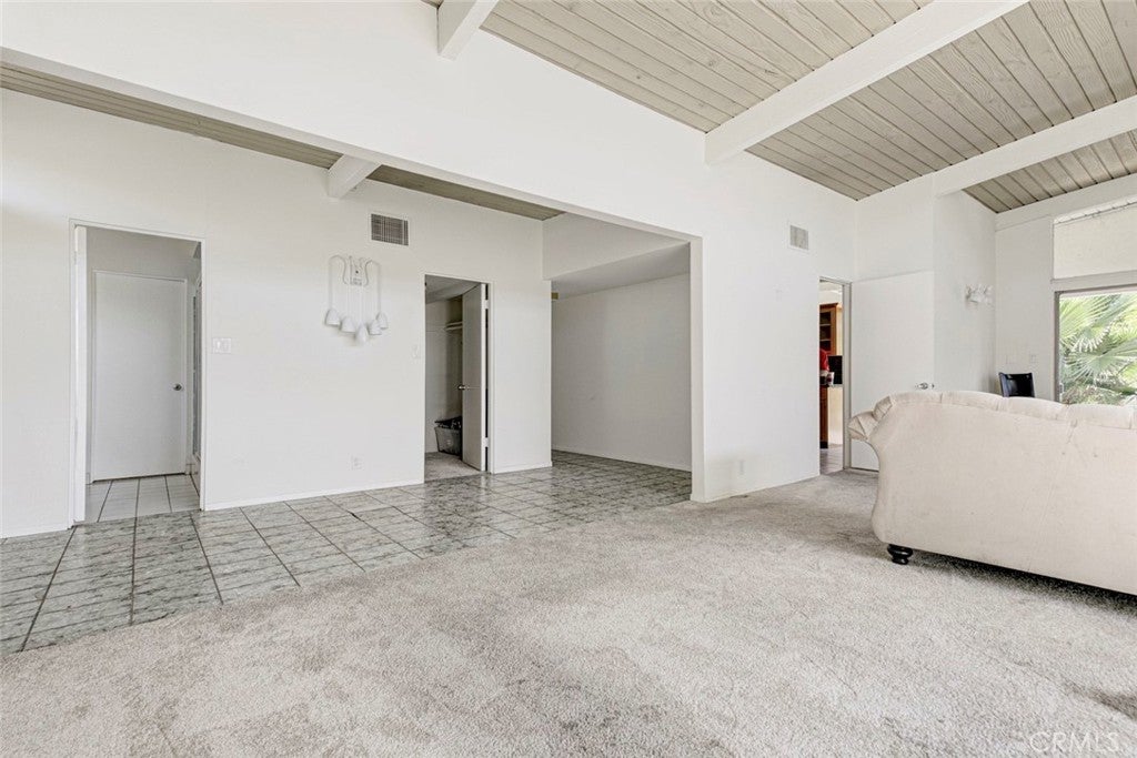 10412 Reseda Blvd, Porter Ranch CA 91326