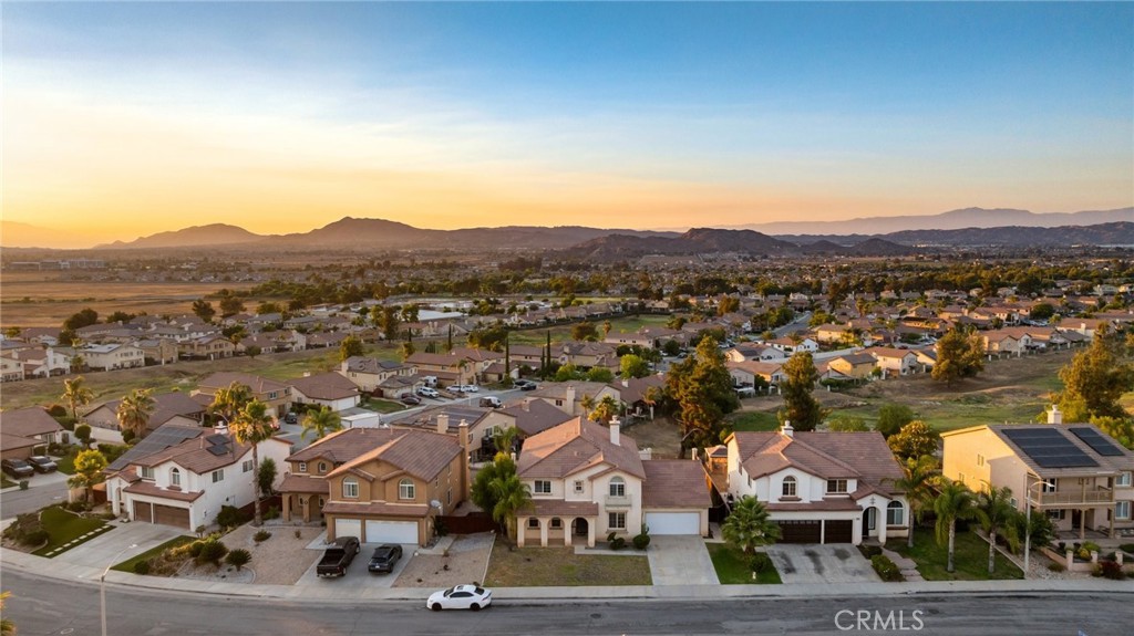 15453 La Casa Drive