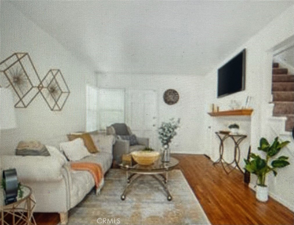 Spacious 2-Bedroom, 1-Bath Unit in Belmont Shore!
Make this charming Belmont Shore rental your new home! This 2-bedroom, 1-bath unit offers comfort and convenience with a private yard, perfect for relaxing or entertaining. Enjoy the ample space, fresh air, and outdoor privacy. Features private yard for outdoor gatherings. 2 car garage for easy parking and storage. Well maintained and move in ready. Close to beaches, shops, restaurants and much more. Don't miss this opportunity!