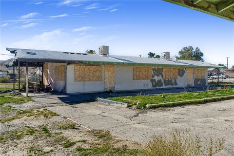 Photo of 7389 Bannock Trail, Yucca Valley, CA 92284 (MLS # SR25276607)