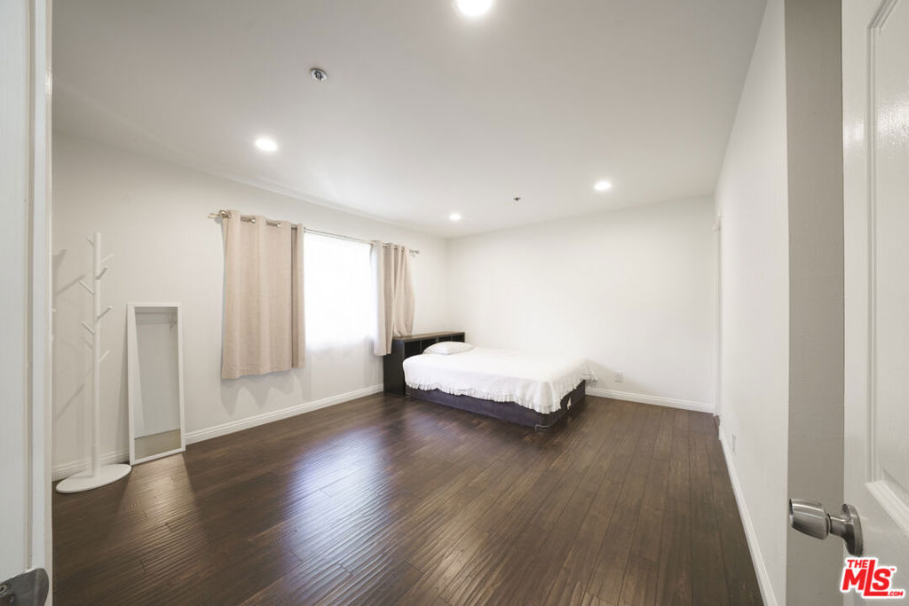 29641 S Western Avenue 417