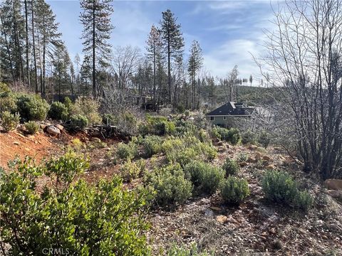 Photo of 16070 Pine Street, Cobb, CA 95426 (MLS # LC25034509) Photo of 16070 Pine Street, Cobb, CA 95426 (MLS # LC25034509)