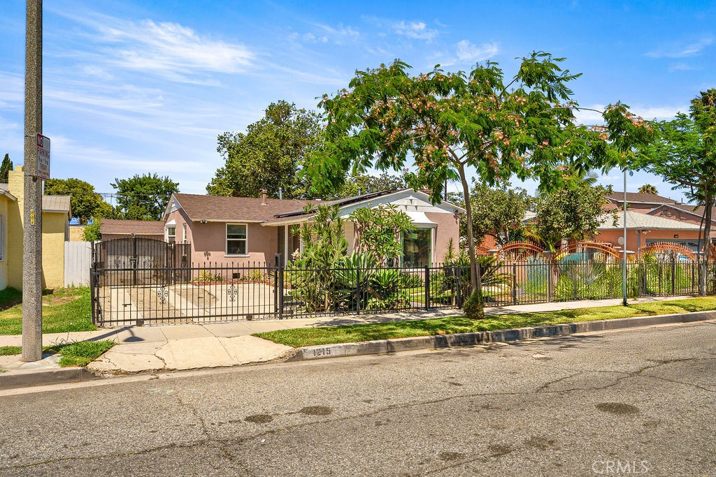 1215 N Mcdivitt Avenue