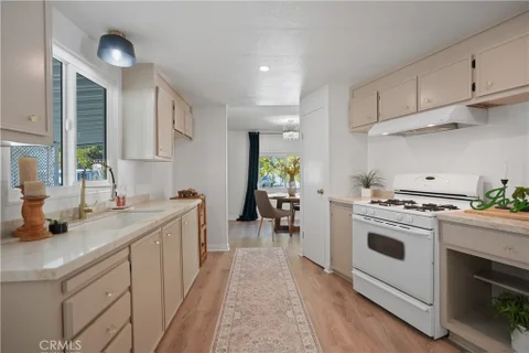 MLS: SW26044938