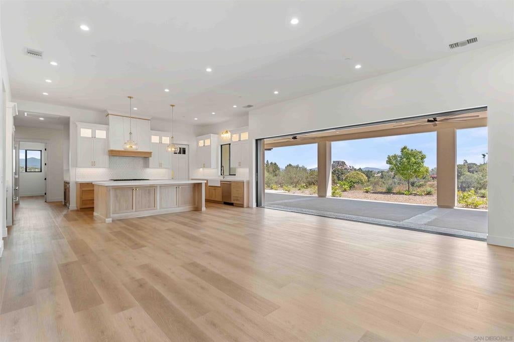 575 Twin Country Lane