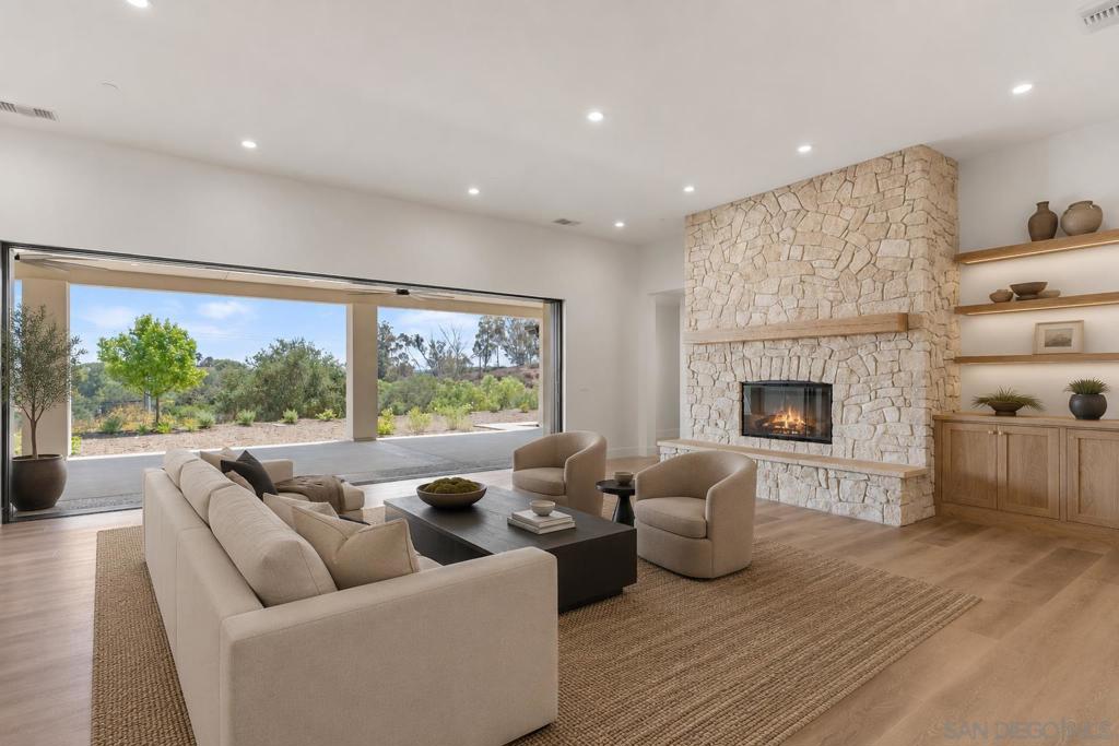 575 Twin Country Lane