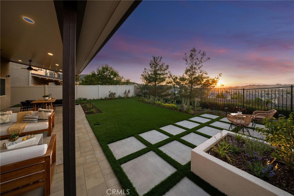 17111 Silk Tree Way