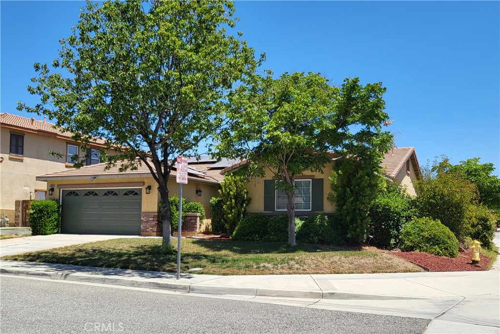 53020 Climber Court