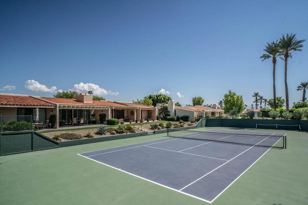 Dorado Villas - Residential