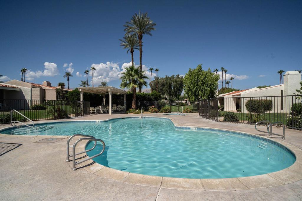 Dorado Villas - Residential