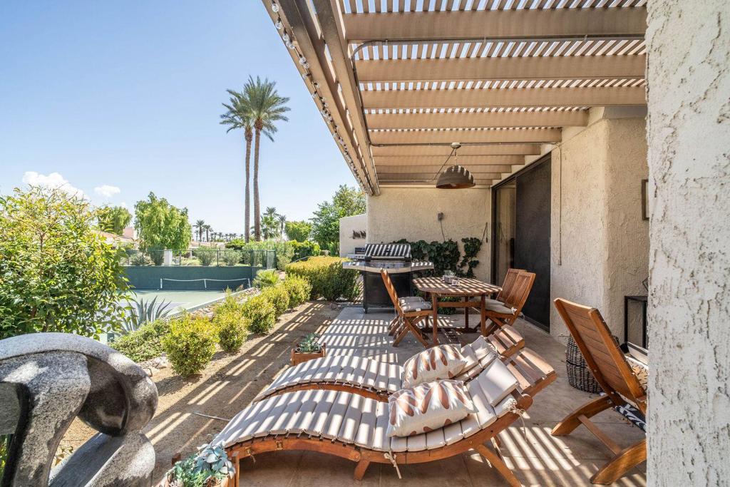 Dorado Villas - Residential