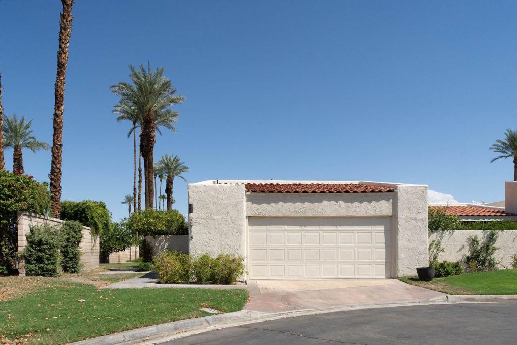 Dorado Villas - Residential