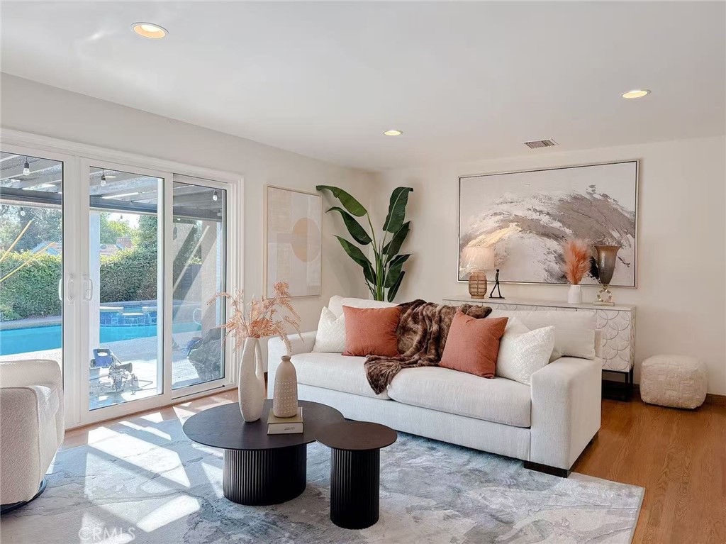 1811 Chantry Drive