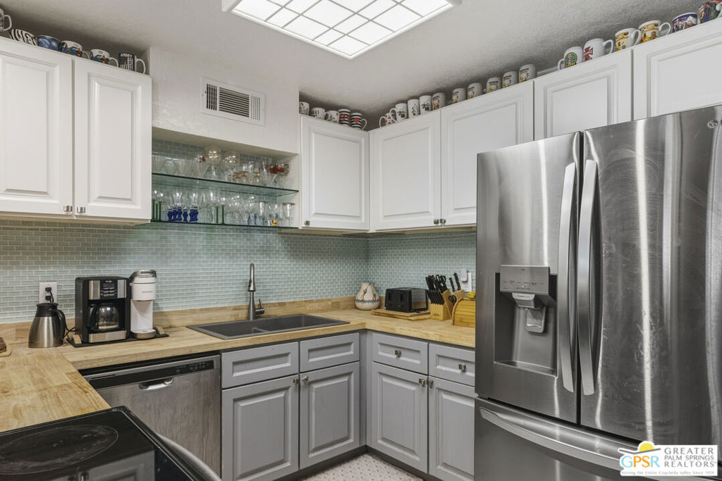 Pueblo Sands - Residential