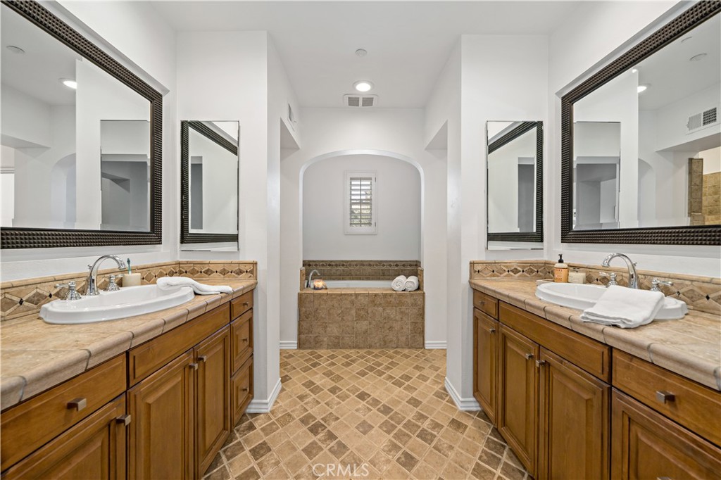 Castellina (CAST) - Residential