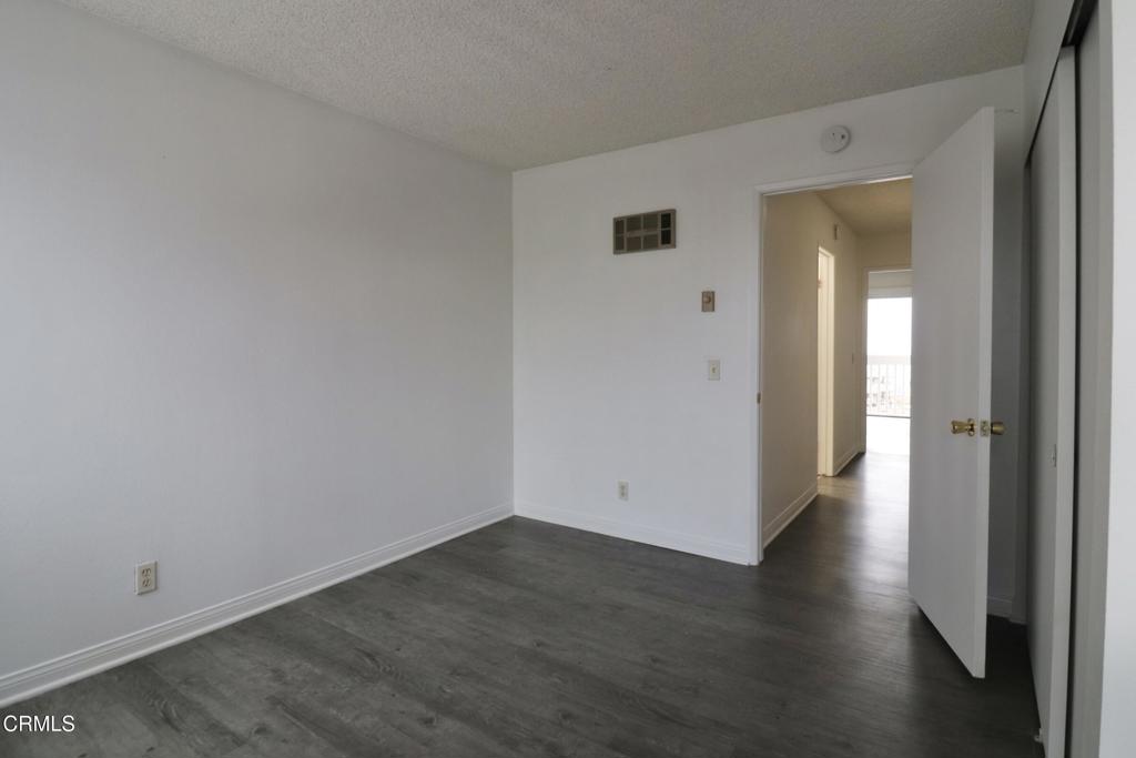 271 S Ventura Road 298