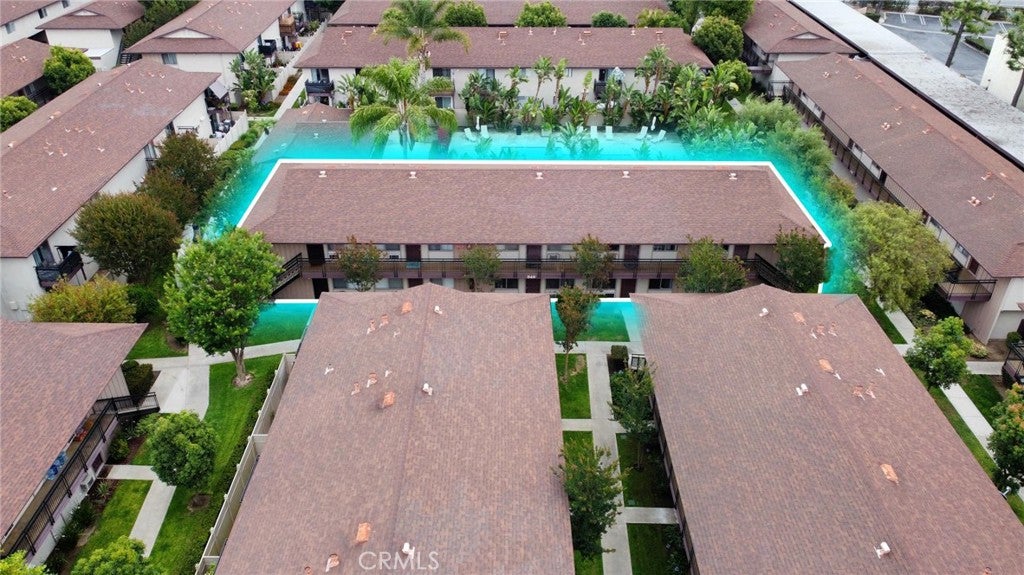 549 N Tustin Avenue