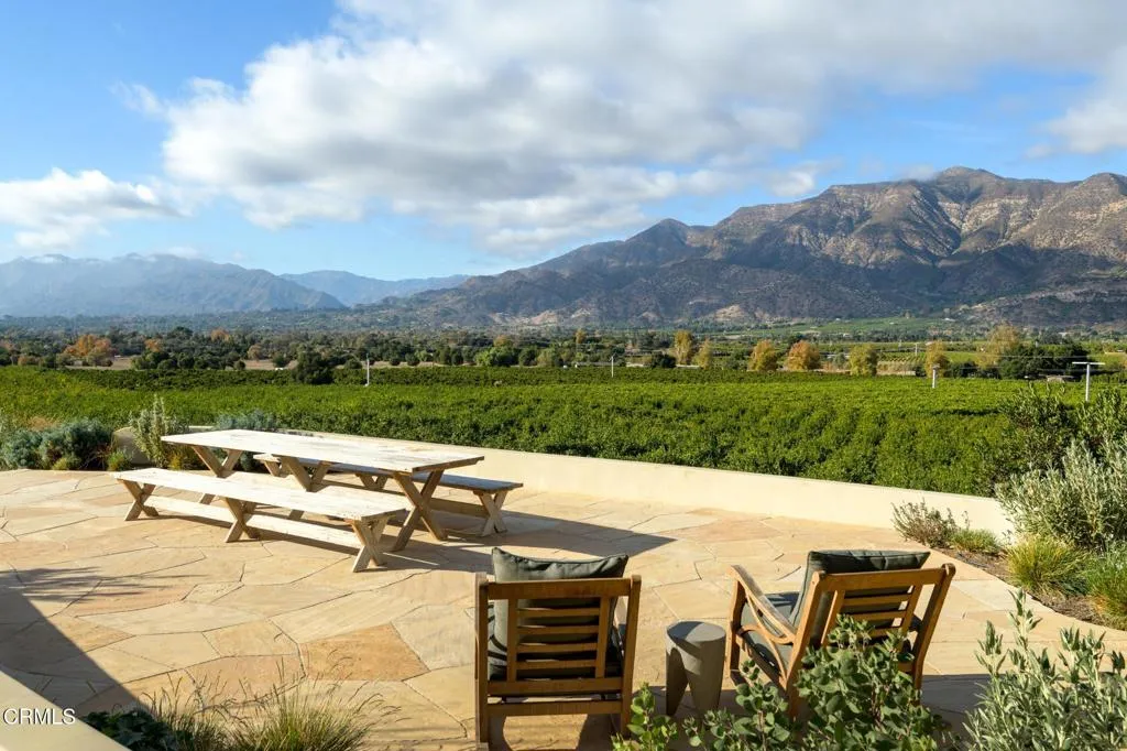 Ojai, California 93023, United States, 4 Bedrooms Bedrooms, ,4 BathroomsBathrooms,Residential,Active,169641