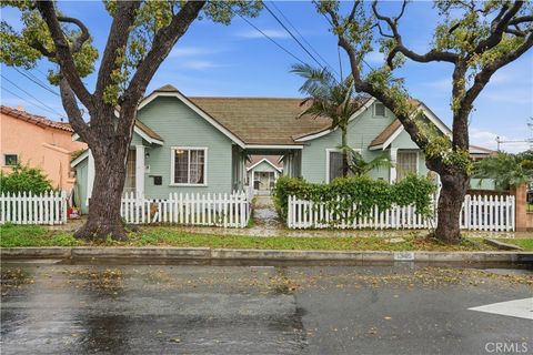 Photo of 1341 N Fries Ave, Wilmington, CA 90744 (MLS # DW26034349)