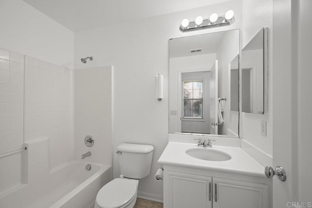 1291 BLUE JEAN WAY UNIT 4