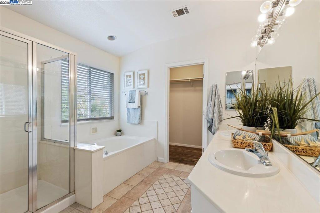 MILL CREEK - Residential