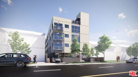 Photo of 930 S Mansfield Avenue, Los Angeles, CA 90036 (MLS # 24463419)