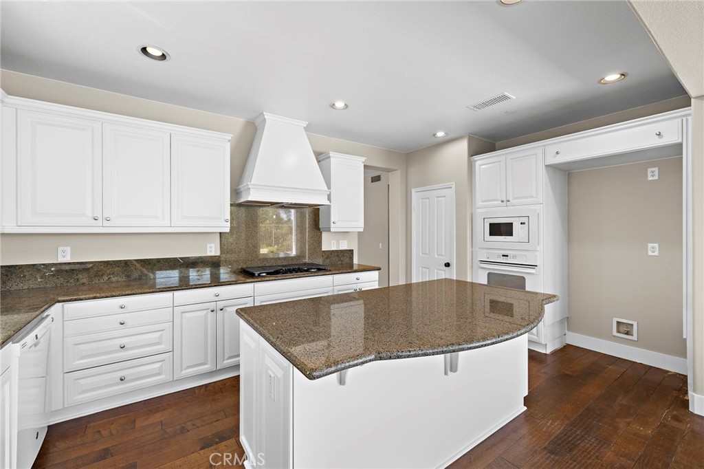 San Lucar (SANL) - Residential Lease