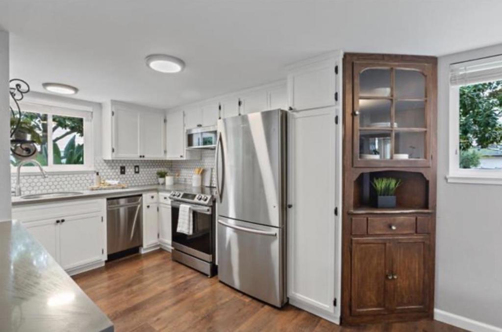 14225 Lora Drive 2