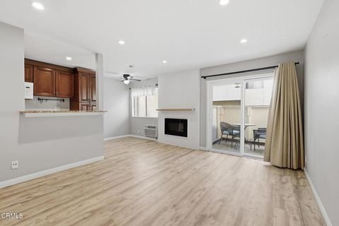 Photo of 28947 E Thousand Oaks Blvd Boulevard, Agoura Hills, CA 91301 (MLS # V1-35219)