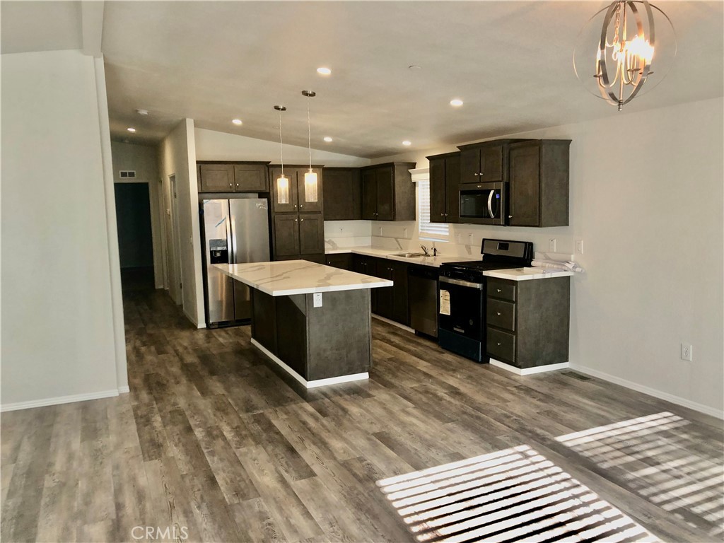 40104 Walcott Lane