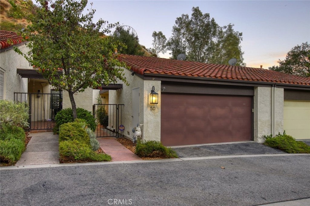 50 Glenflow Court