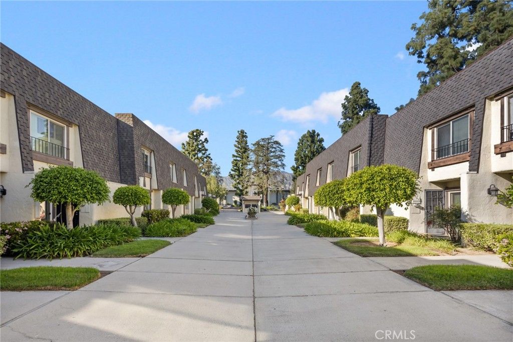 Photo of 914 Fairview Ave #13, Arcadia, CA 91007 (MLS # AR26056237)