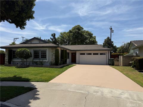 Photo of 6232 Kimberly Drive, Huntington Beach, CA 92647 (MLS # OC26125231)