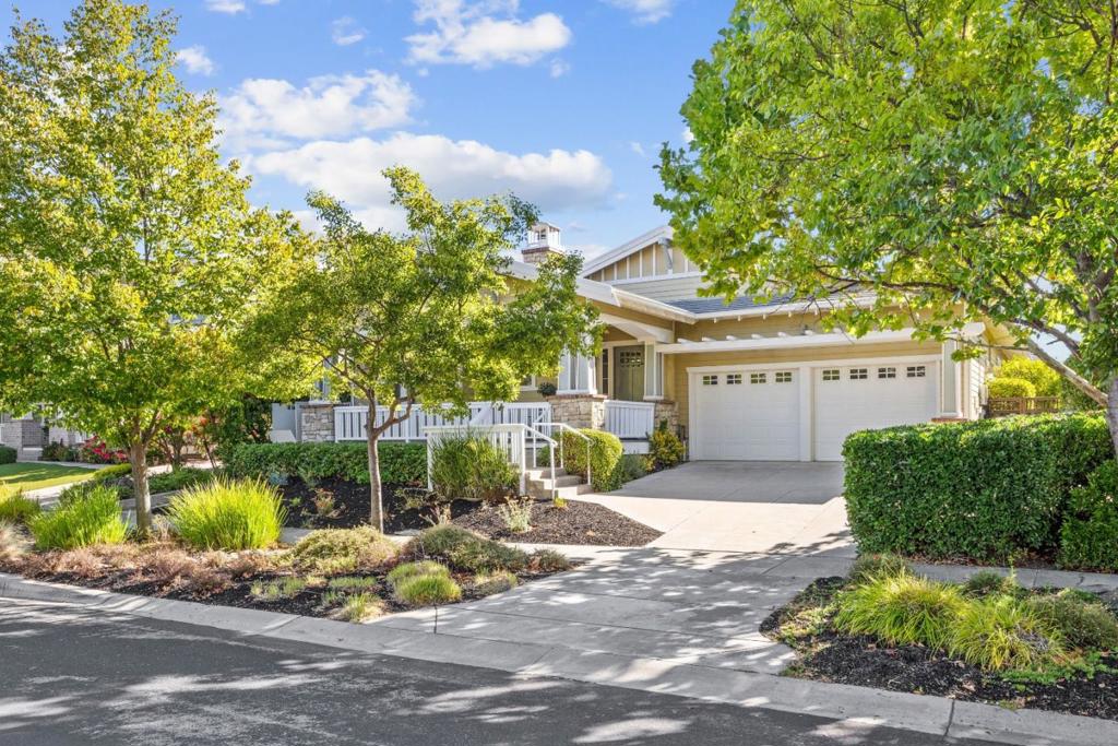 2746 Impruneta Court