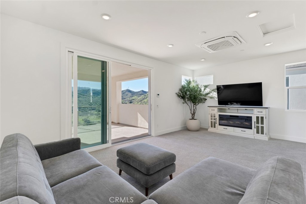 Peak (PEAK5P) - Residential