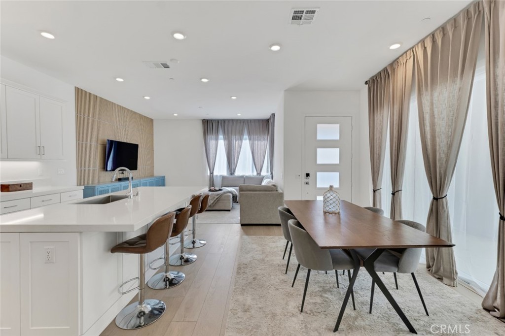 Peak (PEAK5P) - Residential