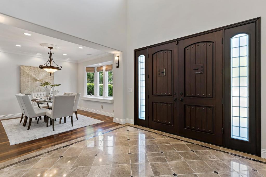 16464 Shady View Lane