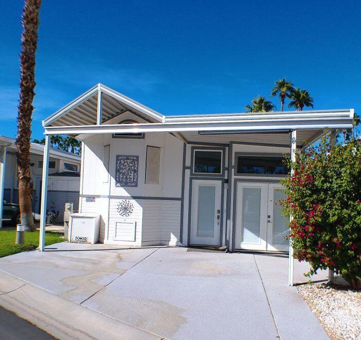 Rancho Casa Blanca - Manufactured In Park