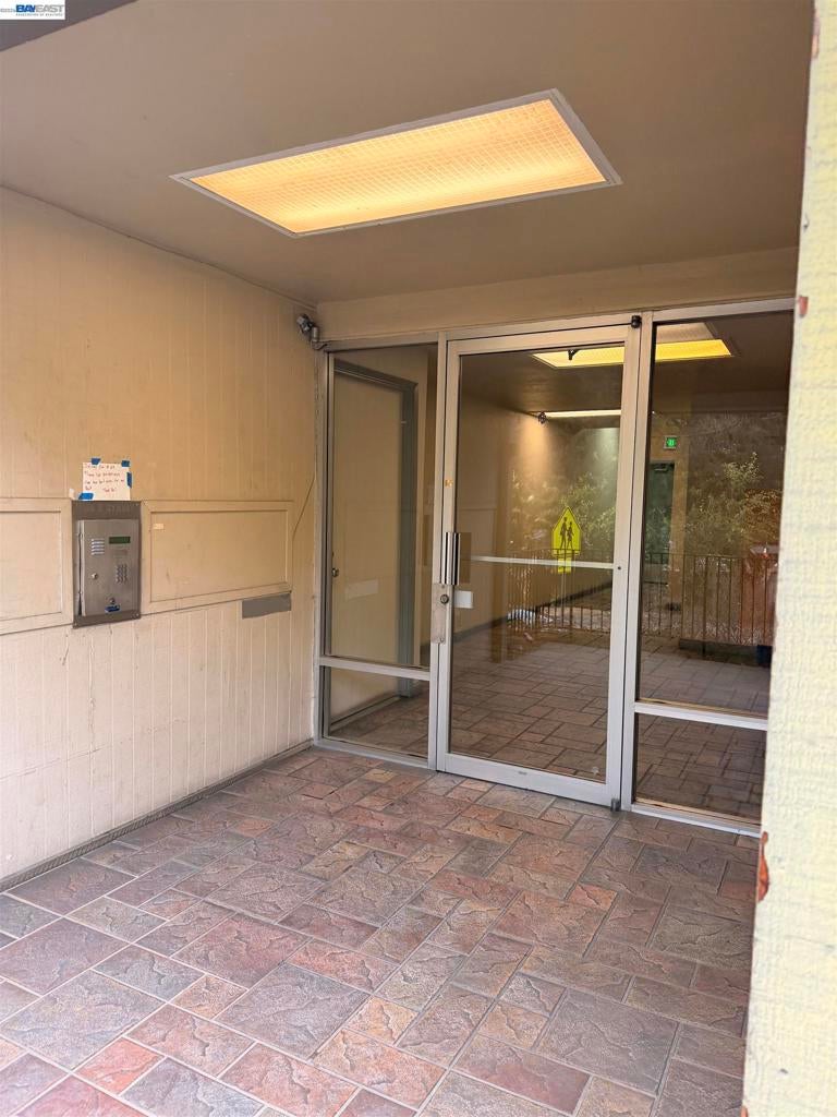 1510 E St 22