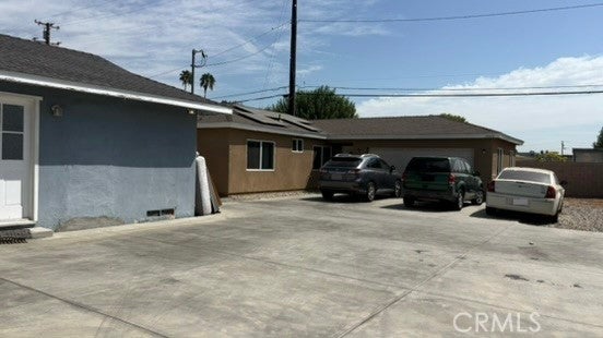 2666 2668 Fairgreen Avenue