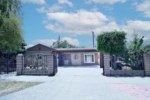 604 Woodworth Street San Fernando CA 91340
