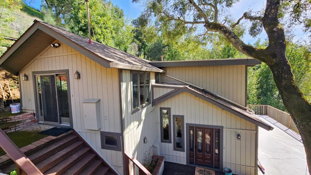 21386 Sunnyside Road
