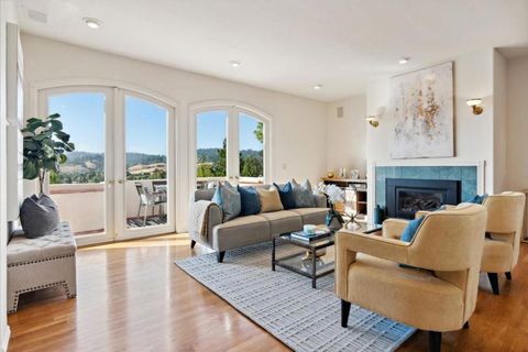 Photo of 112 Sunset Terrace, Scotts Valley, CA 95066 (MLS # ML82033431)