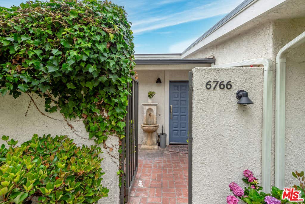 Photo of 6766 Las Olas Way, Malibu, CA 90265 (MLS # 26837353)