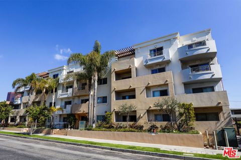 Photo of 1446 Armacost Avenue #107, Los Angeles, CA 90025 (MLS # 25561511) Photo of 1446 Armacost Avenue #107, Los Angeles, CA 90025 (MLS # 25561511)