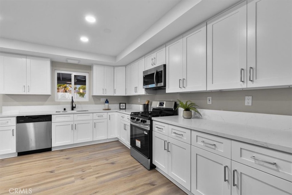 19538 Cheshire Street