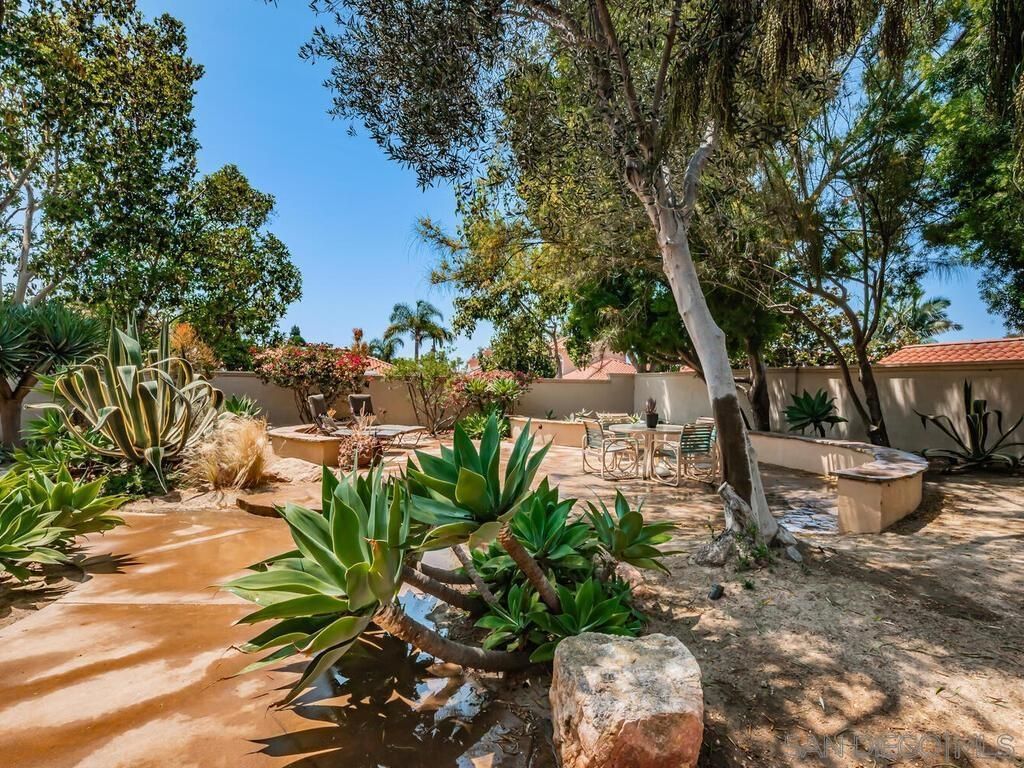 listing image 130725406139439280586