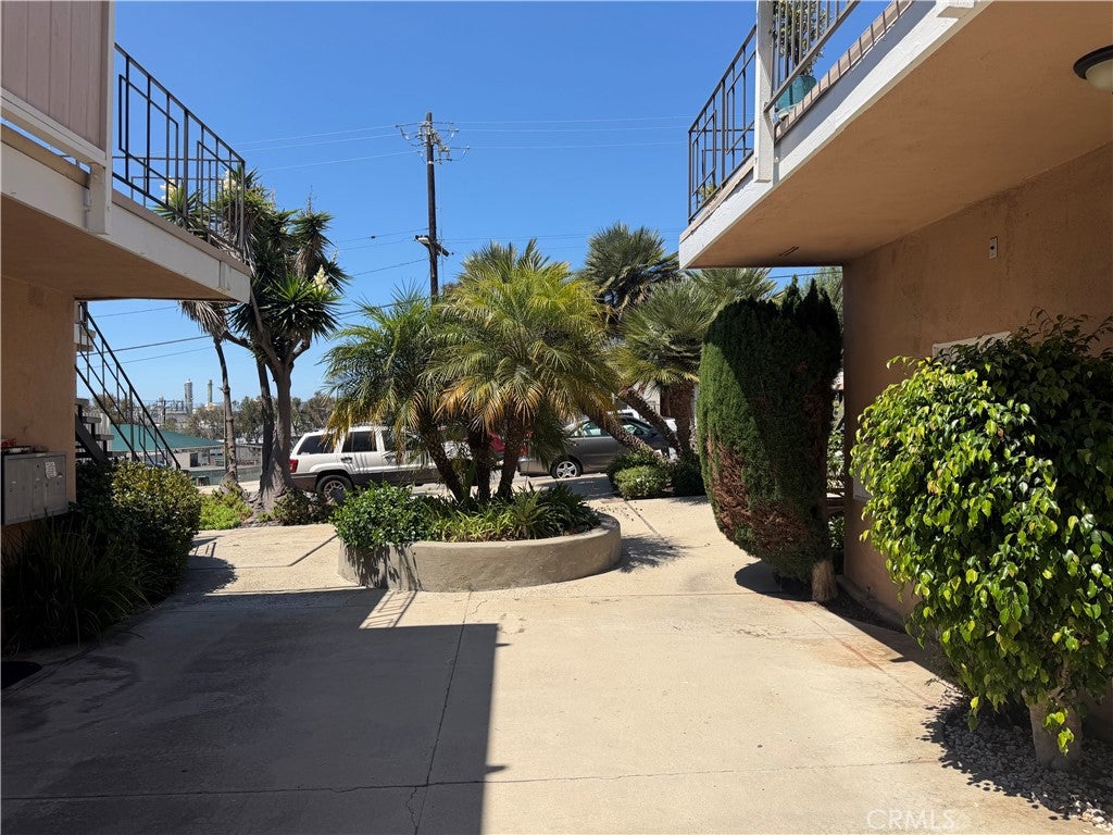 224 Lomita
