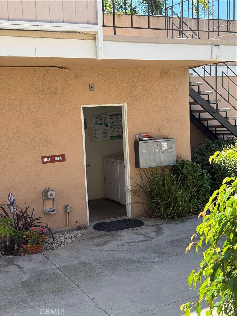 224 Lomita