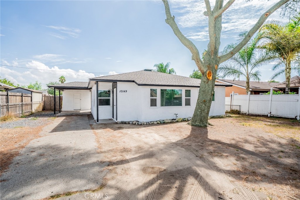 10149 OLEANDER Avenue